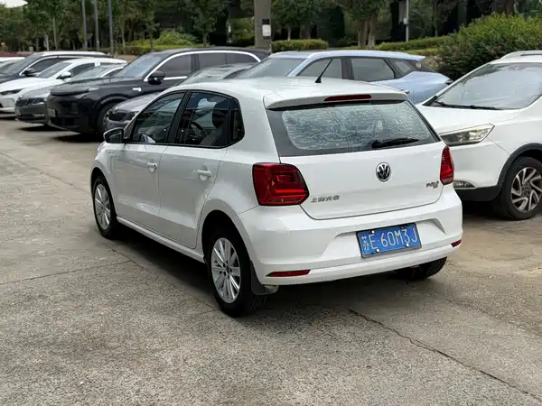 Volkswagen Polo 2015