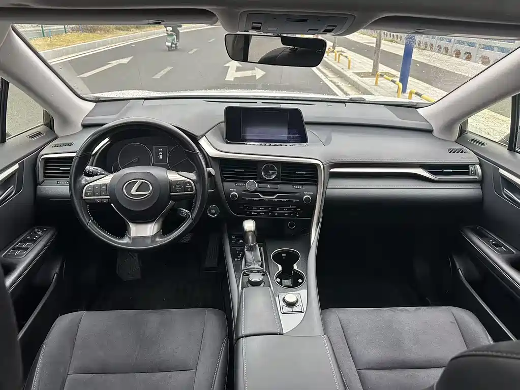 Lexus RX 2017 — фото 13