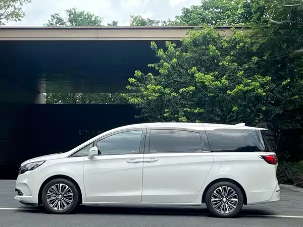 Buick GL8 2022