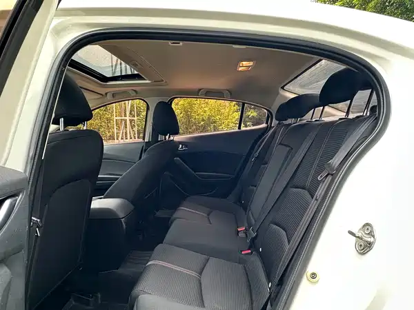 Mazda 3 Axela 2019