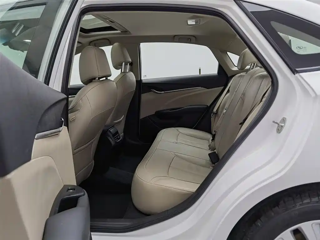 Buick Excelle 2018 — фото 15