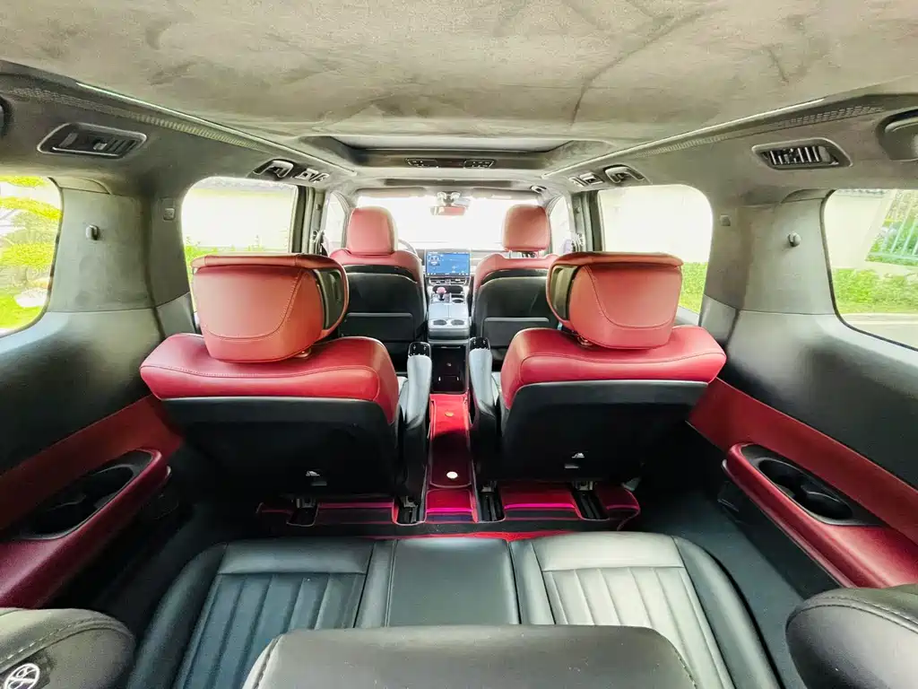 GAC Motor Trumpchi M8 2023 — фото 11