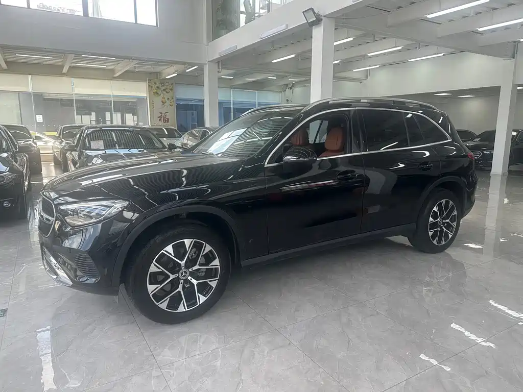 Mercedes-Benz GLC 2024