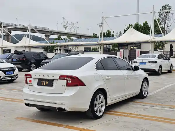 Volvo S60 2018