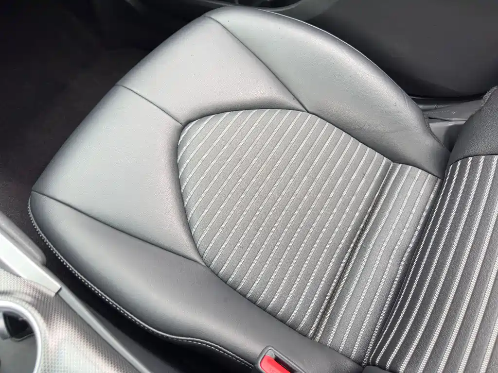 Toyota Camry 2023 — фото 19