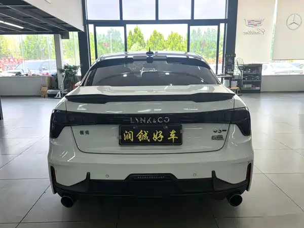 Lynk & Co 03 2021