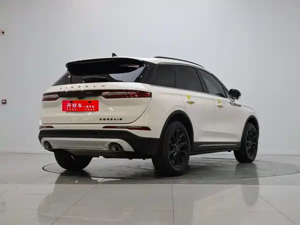 Lincoln Corsair 2021
