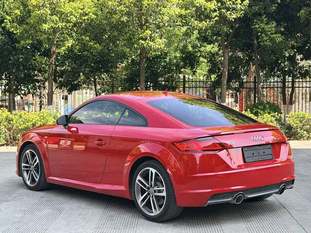 Audi TT 2017 — фото 20
