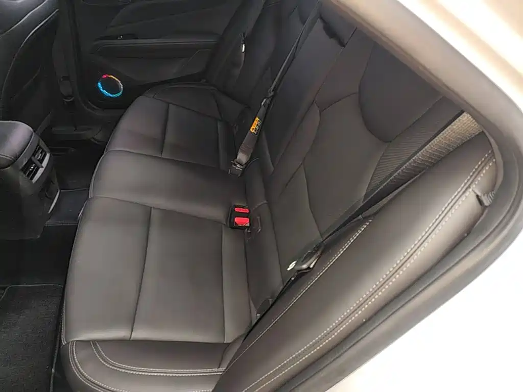 Cadillac CT4 2023 — фото 17