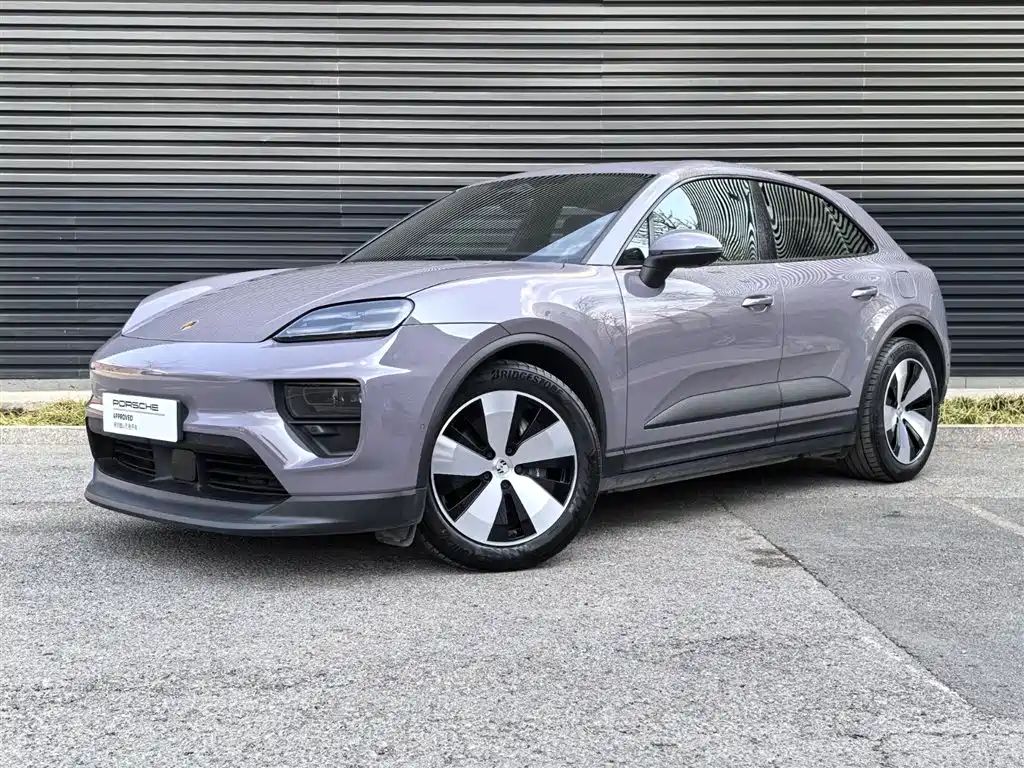 Porsche Macan EV 2025 — фото 1