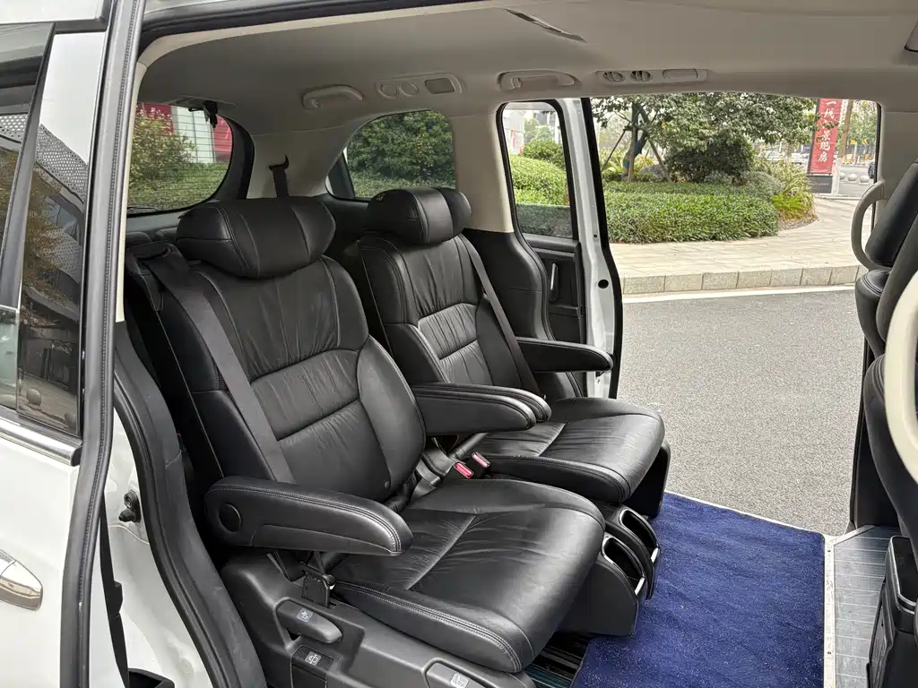 Honda Odyssey 2020 — фото 14