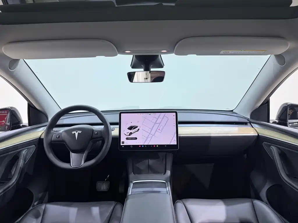 Tesla Model Y 2023 — фото 11