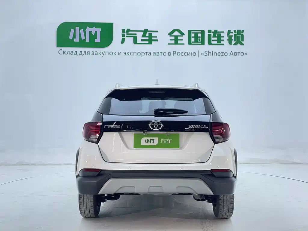 Toyota Yaris L 2023