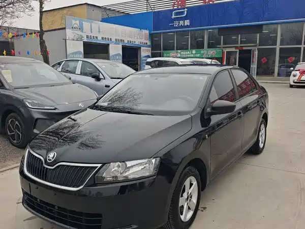 Skoda Rapid 2015