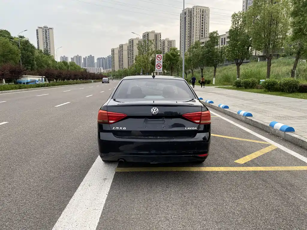 Volkswagen Lavida 2016
