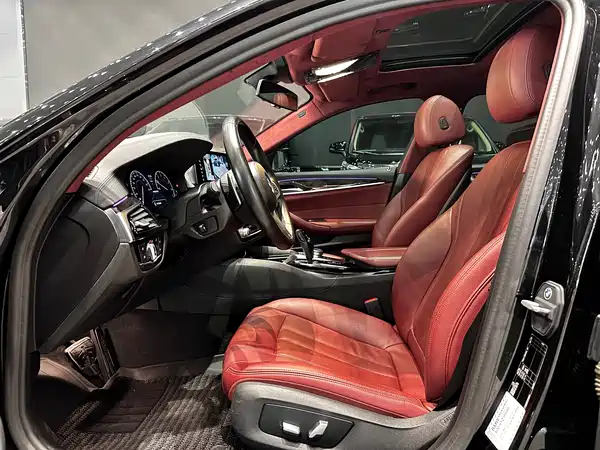 BMW 5 Series 2019