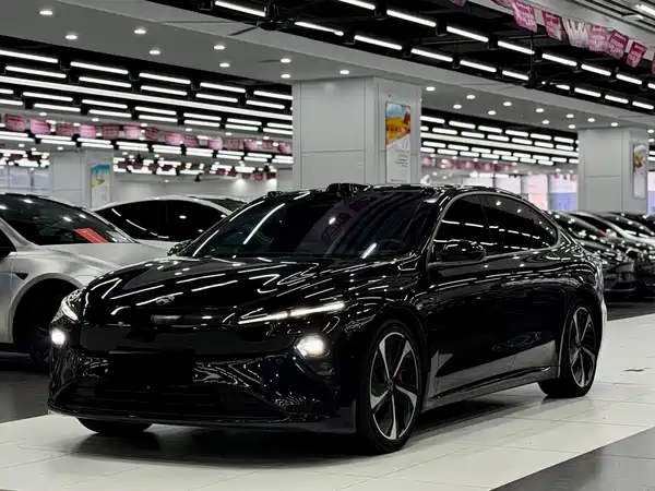 NIO ET7 2022