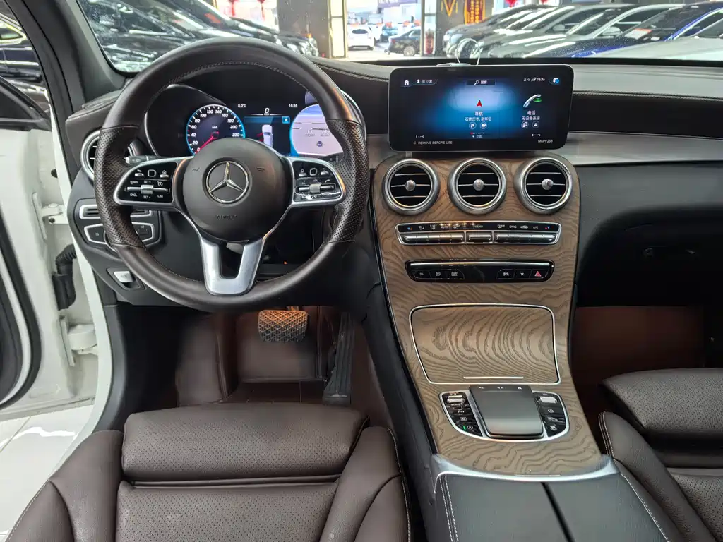 Mercedes-Benz GLC 2022 — фото 15