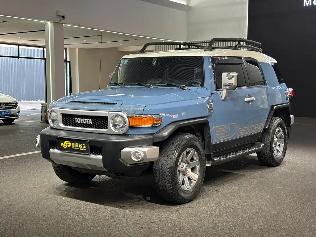 Toyota FJ Cruiser 2020 — фото 4
