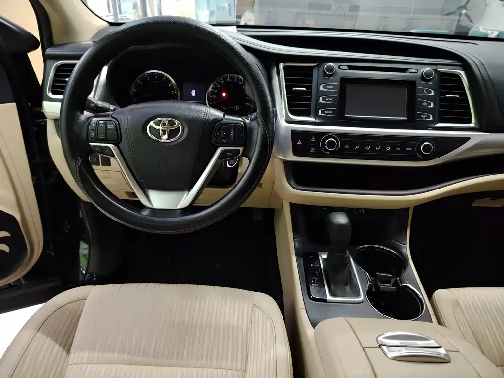 Toyota Highlander 2021 — фото 12