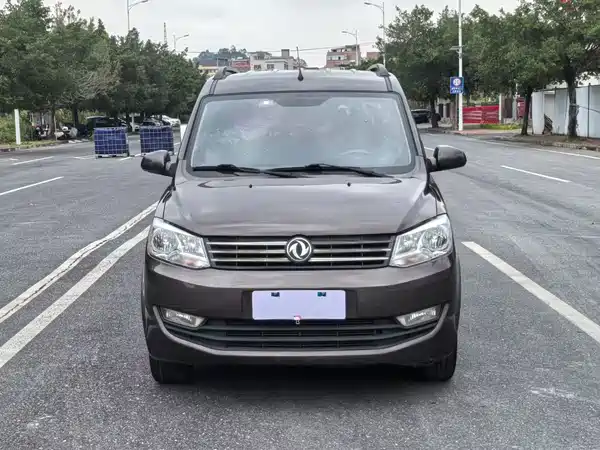 Dongfeng Scenery 330 2019