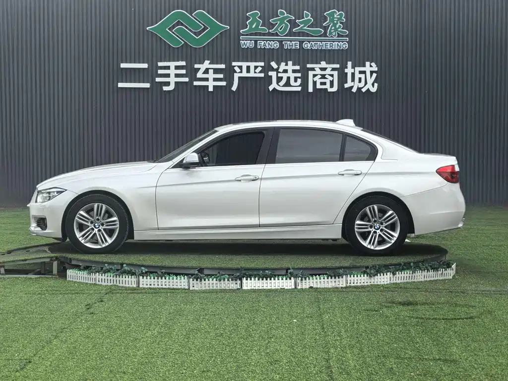 BMW 3 Series 2015 — фото 20