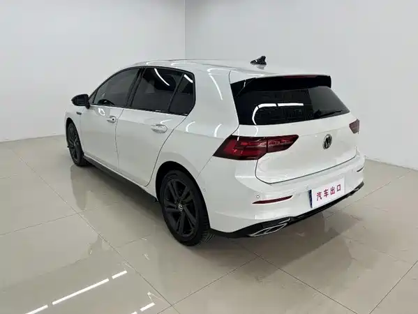 Volkswagen Golf 2023