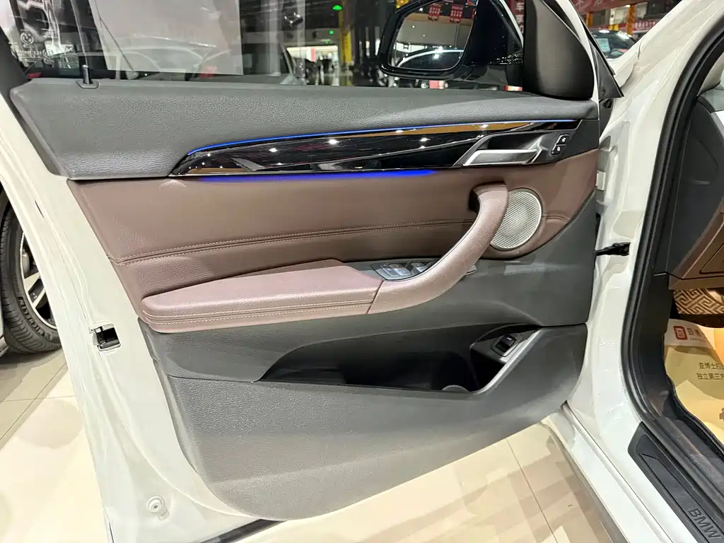 BMW X2 2022 — фото 10