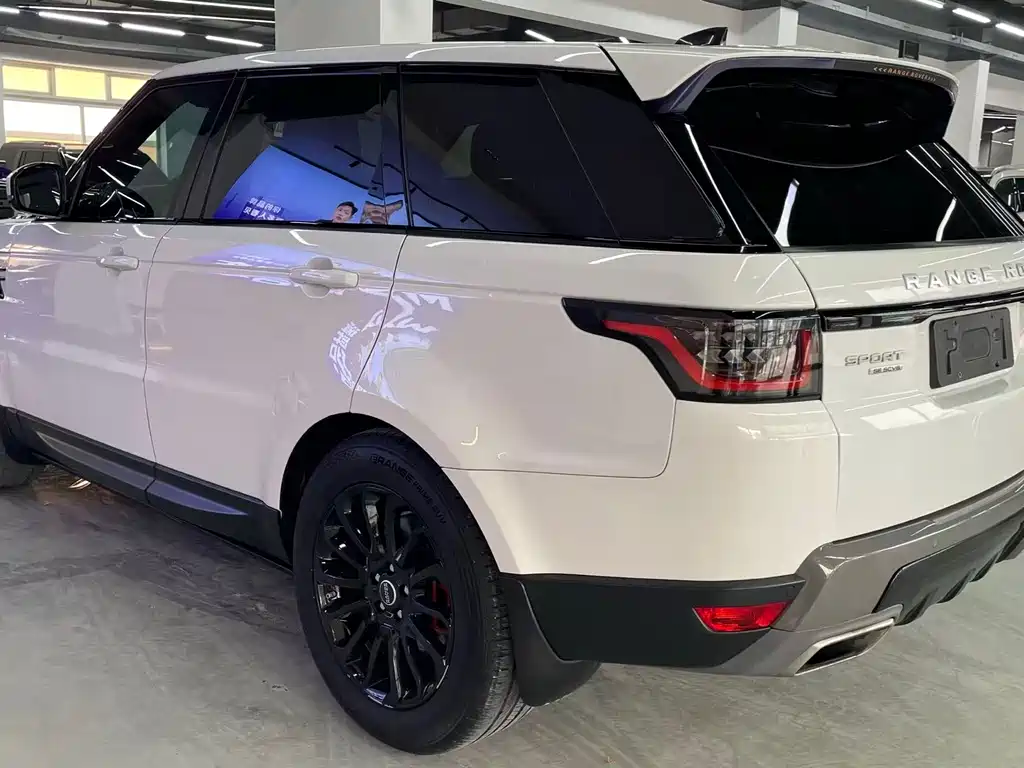Land Rover Sport 2019 — фото 8