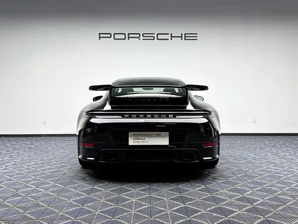 Porsche 911 2025