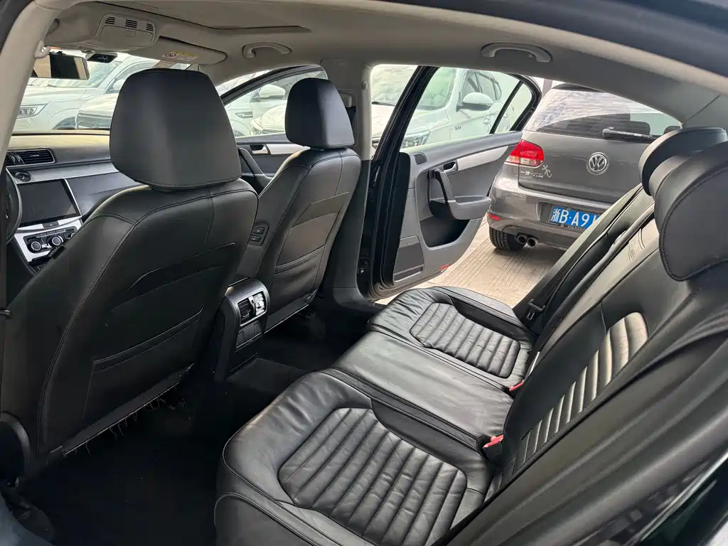 Volkswagen Magotan 2016