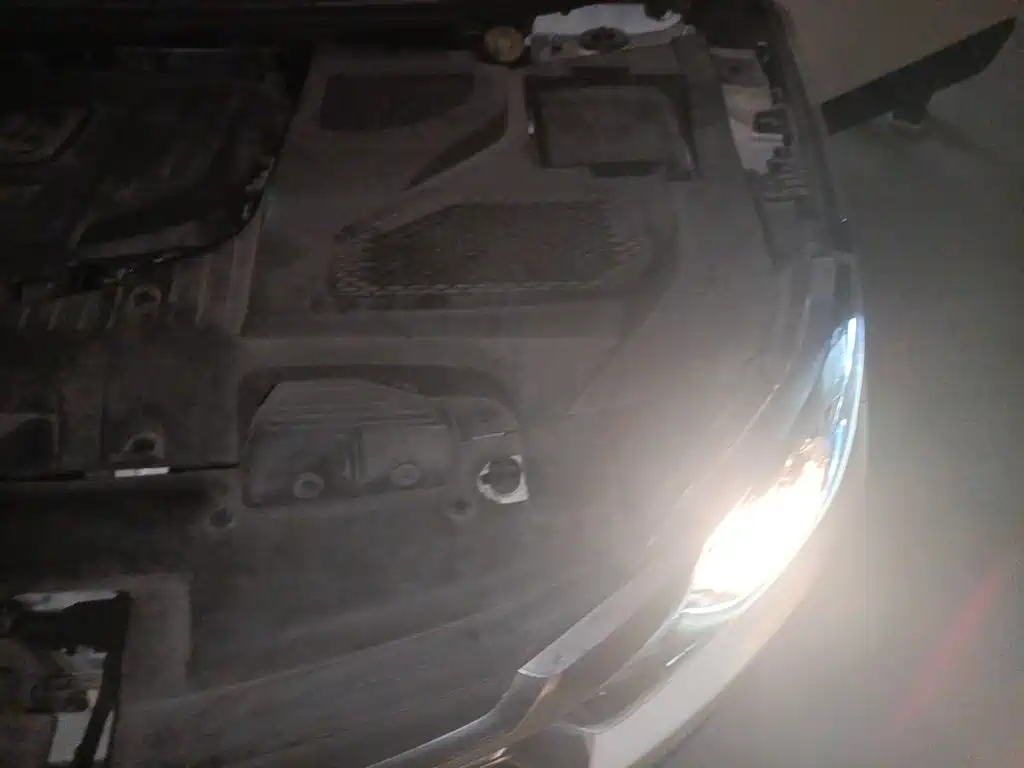 Luxgen U5 SUV 2018 — фото 20