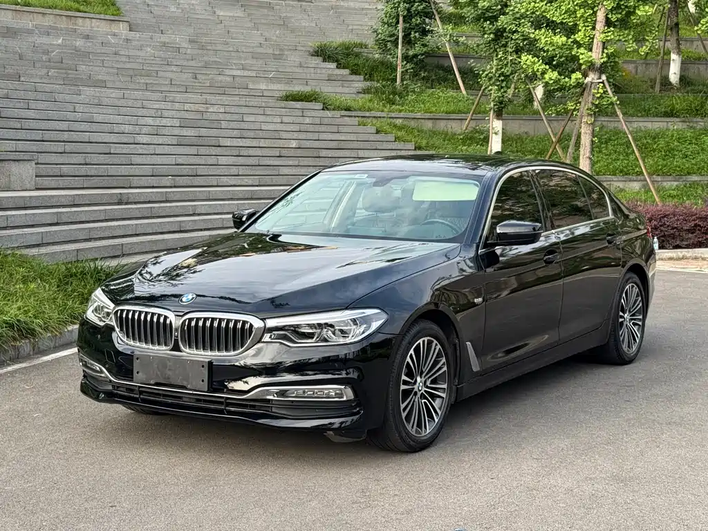 BMW 5 Series 2018 — фото 2