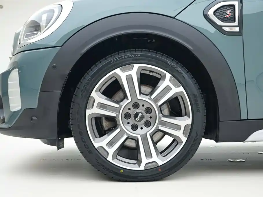 MINI Countryman 2020 — фото 16