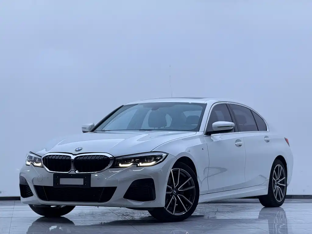 BMW 3 Series 2021 — фото 1