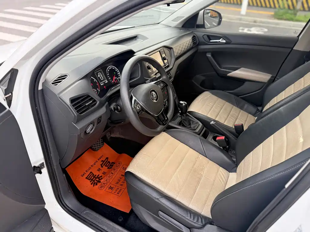Volkswagen T-Cross 2019