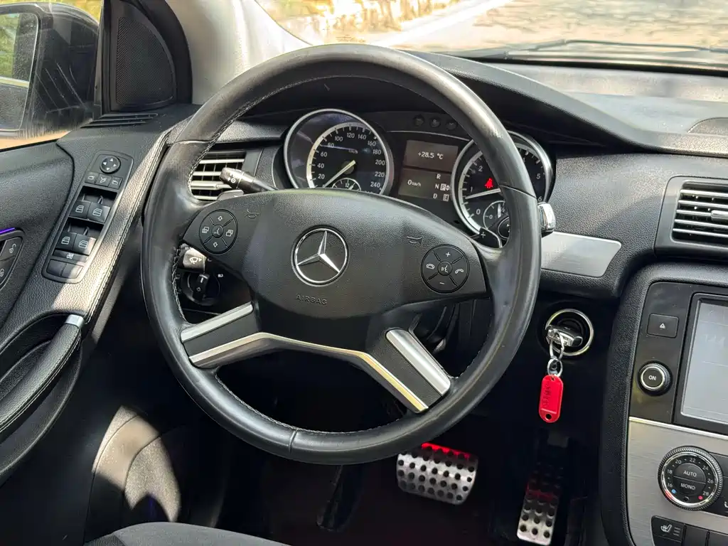 Mercedes-Benz R-Class 2015 — фото 7