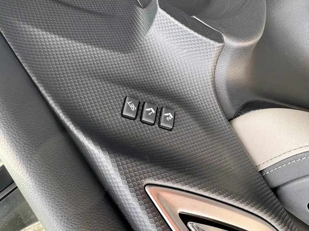 Subaru Forester 2022 — фото 18