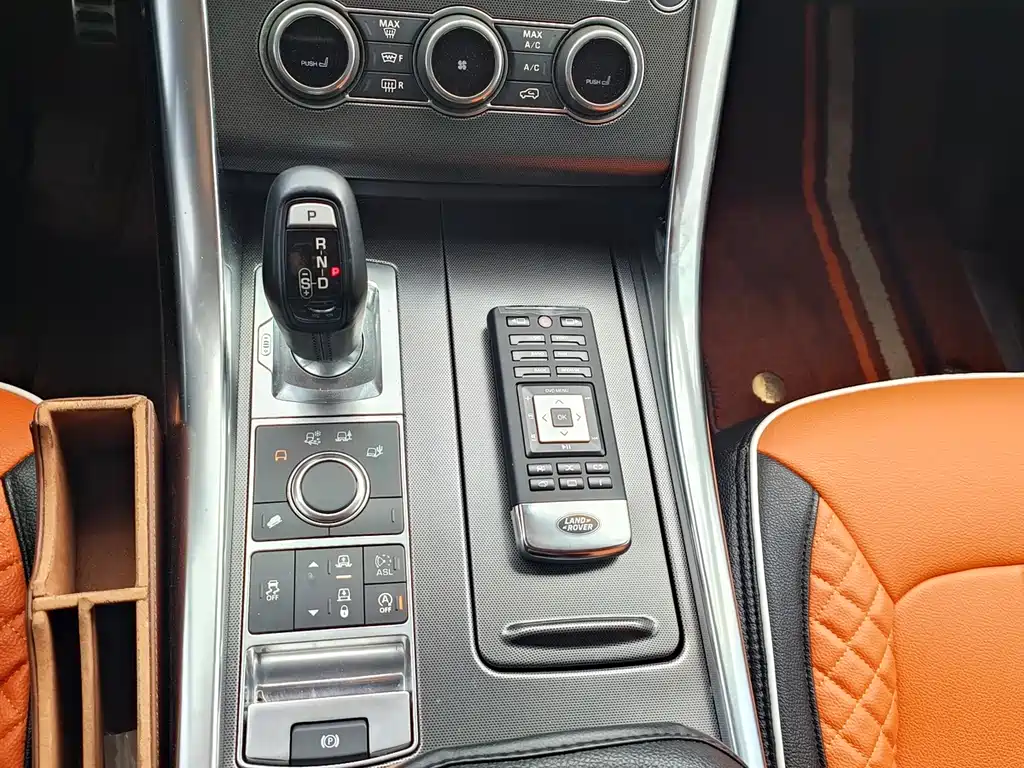 Land Rover Sport 2016 — фото 16