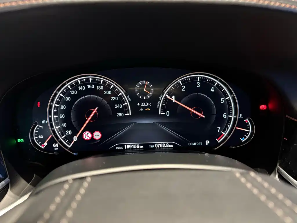 BMW 7 Series 2019 — фото 9