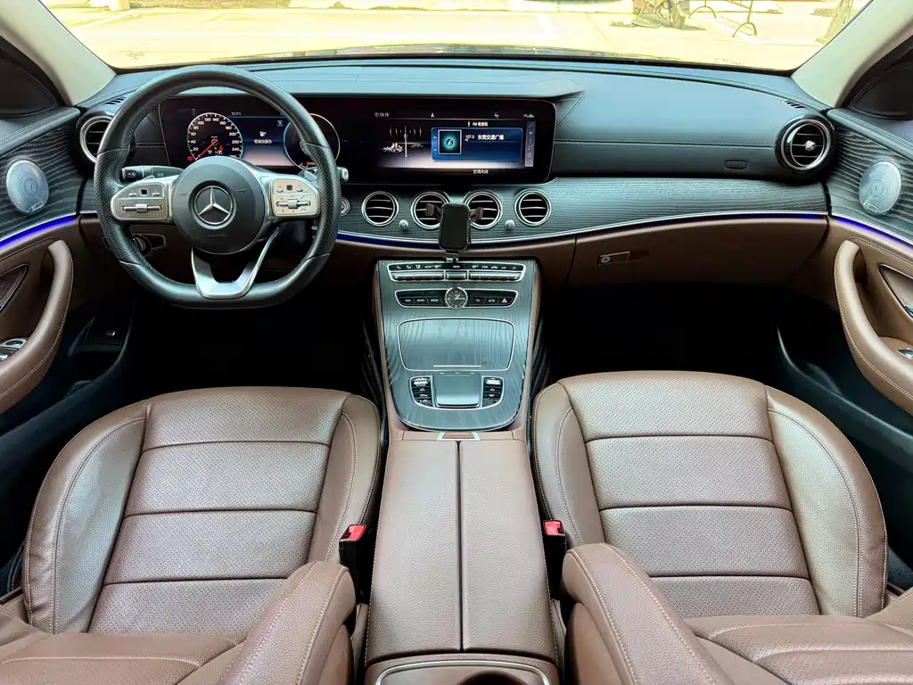 Mercedes-Benz E-Class 2020 — фото 10