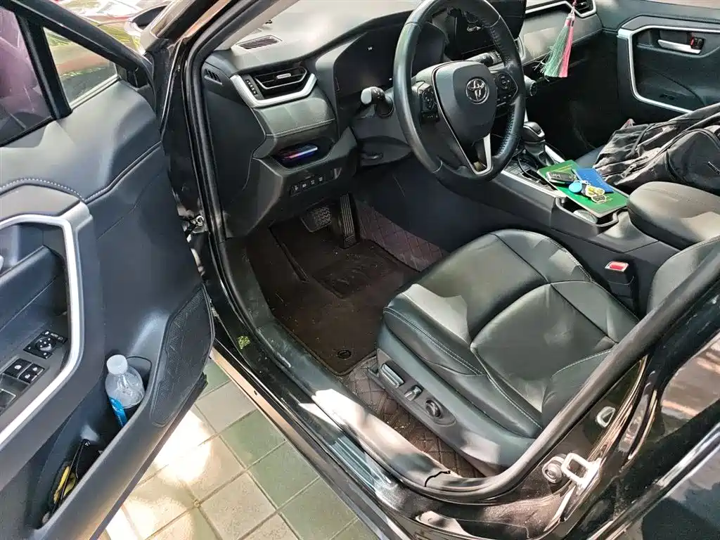 Toyota Wildlander 2024 — фото 17