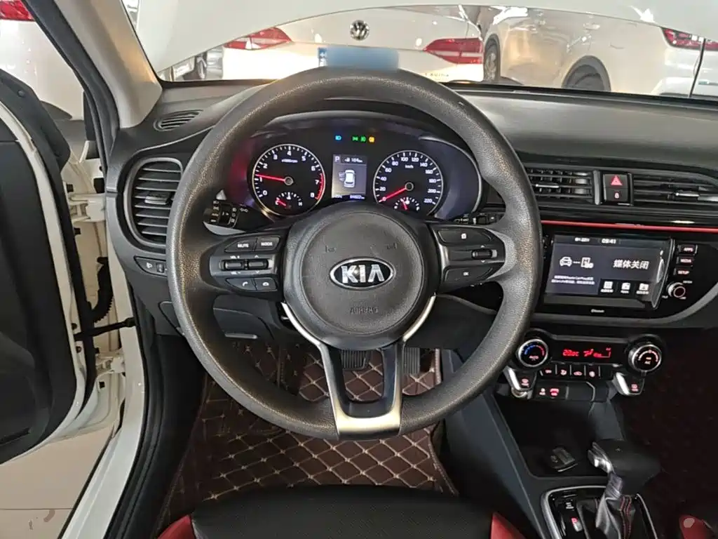 Kia KX CROSS 2017 — фото 11