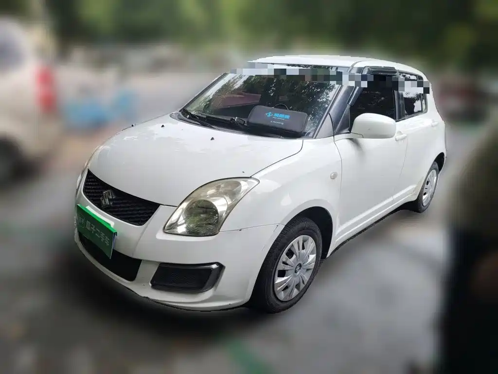 Suzuki Swift 2017 — фото 1