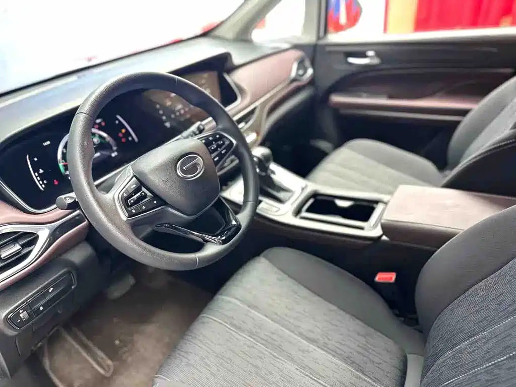 GAC Trumpchi M6 2023 — фото 9