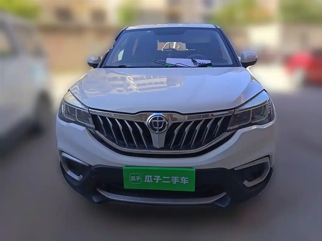 Zhonghua V3 2019 — фото 2