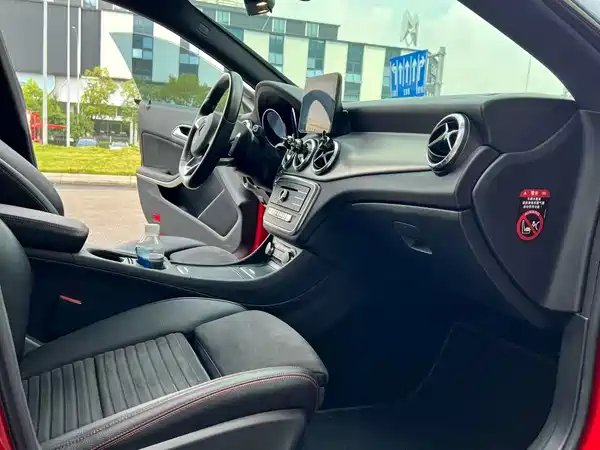 Mercedes-Benz CLA 2017