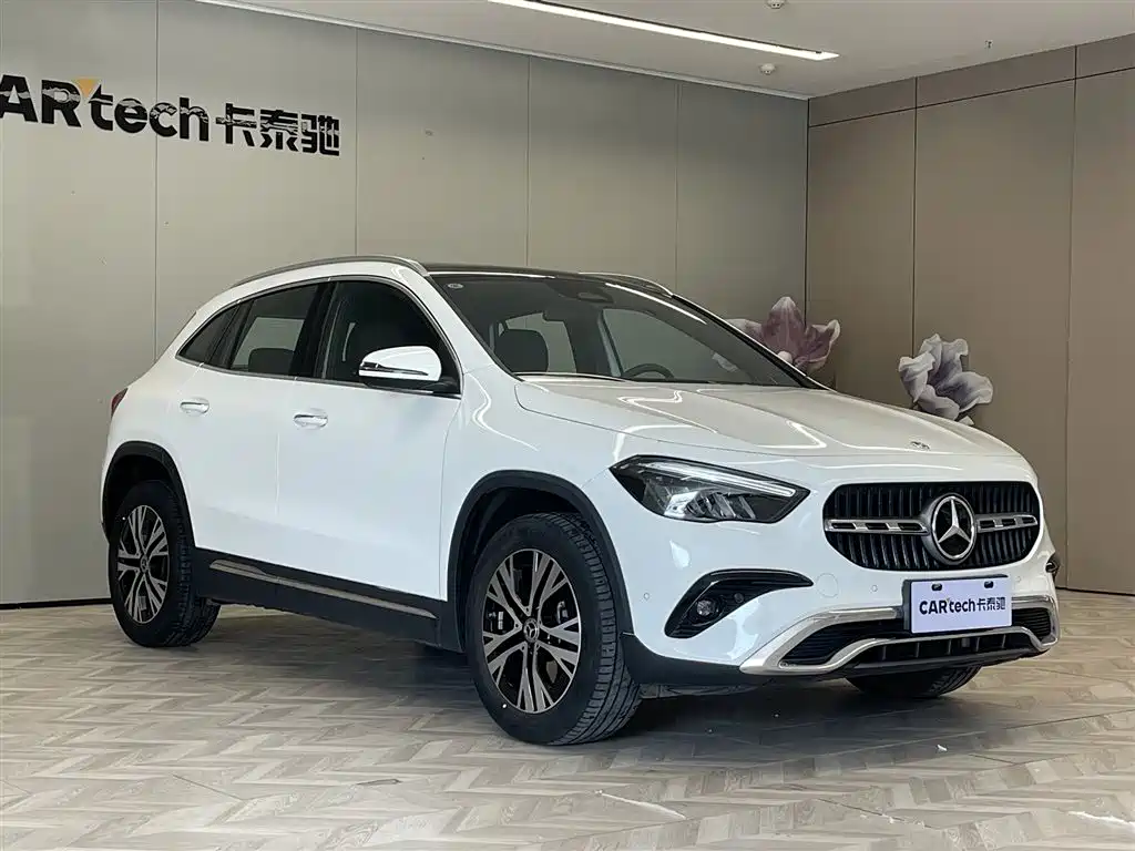 Mercedes-Benz GLA 2024 — фото 2