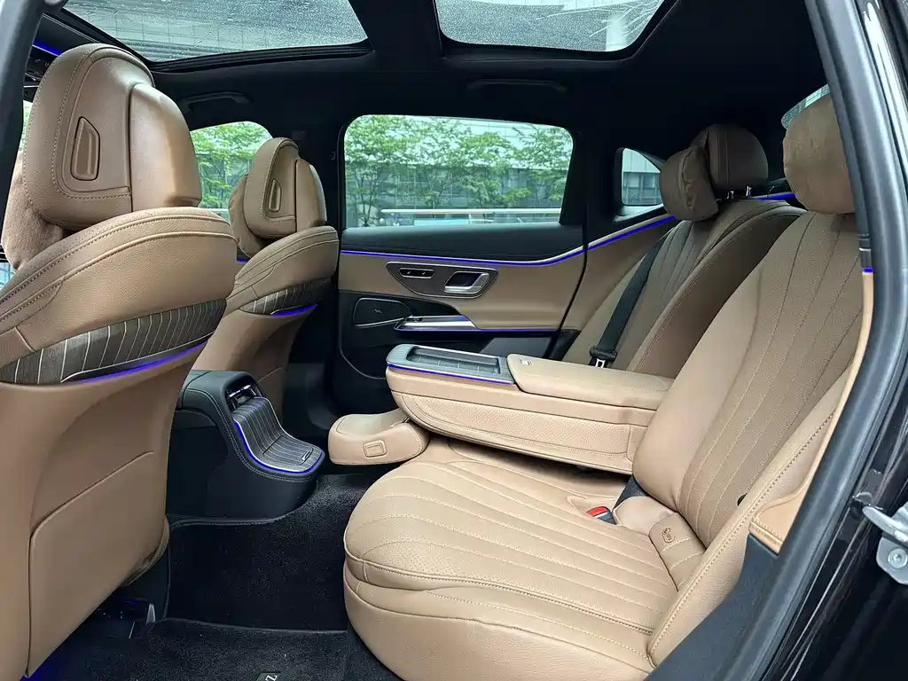 Mercedes-Benz E-Class New Energy 2025 — фото 18