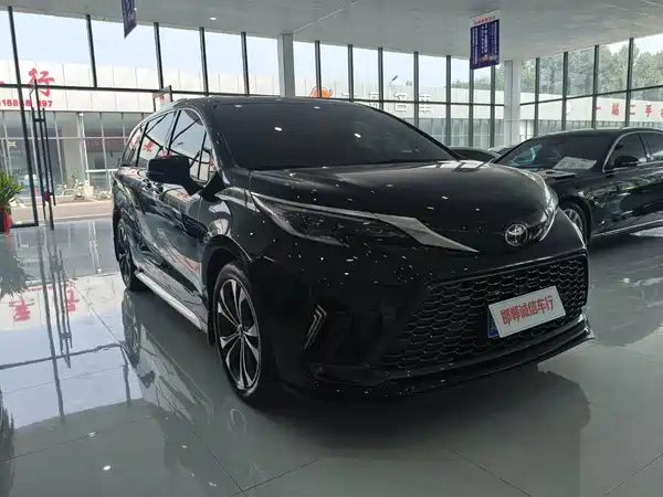 Toyota Granvia 2024